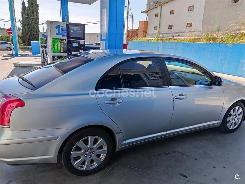 Gris / plata Usado 2008 Toyota Avensis Sol Berlina | 5700 € (Precio justo) - Imagen 1/4
