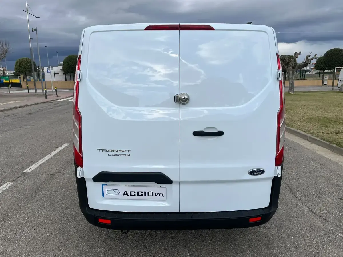 Usado Ford Transit Custom Ambiente 105 CV (77 kW) 2020 Blanco Van