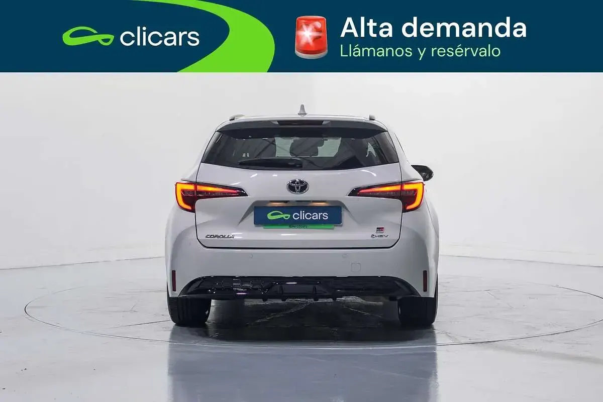 Usado Toyota Corolla Sport 152 CV (111 kW) 2024 Gris Familiar