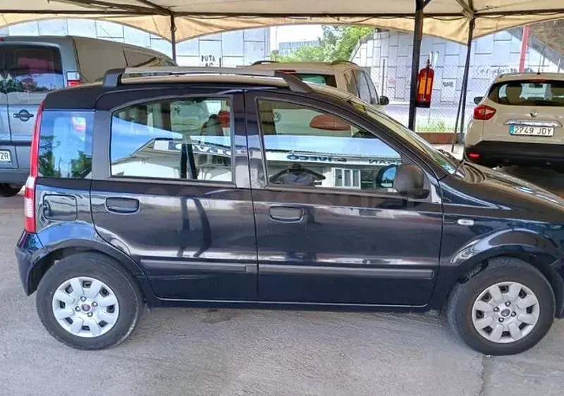 Usado Fiat Panda Active 54 CV (39 kW) 2011 Azul Utilitario