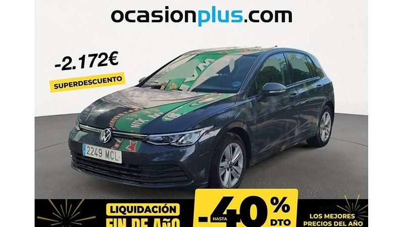 Usado VW Golf VIII Life 150 CV (110 kW) 2022 Gris Utilitario