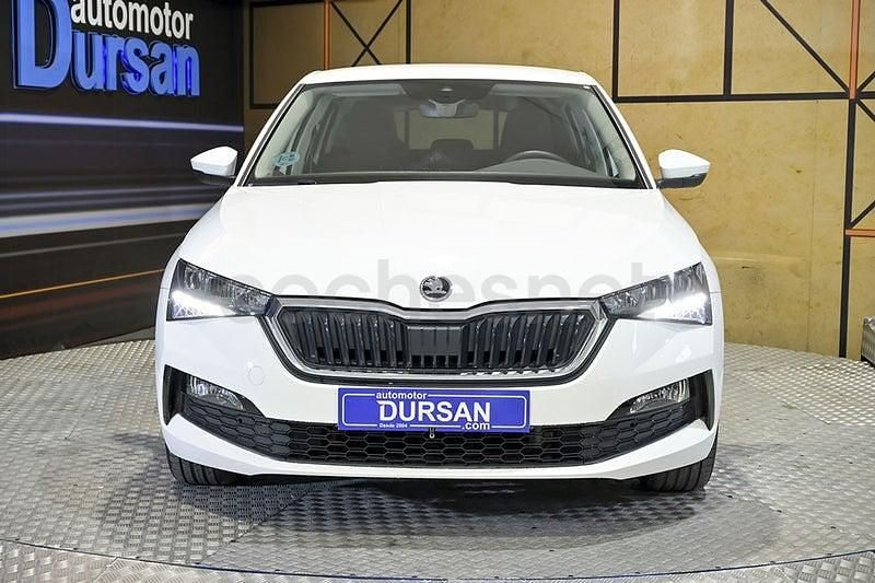 Usado Skoda 110 R Ambition 110 CV (80 kW) 2023 Blanco Berlina