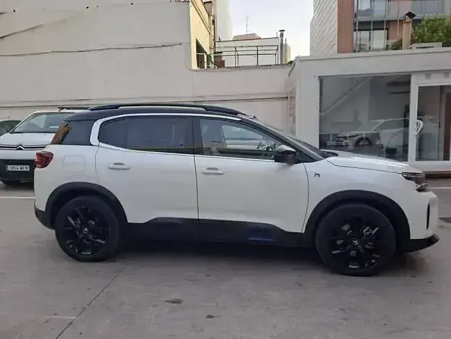 Usado Citroën C5 Aircross Shine 225 CV (165 kW) 2023 Blanco SUV