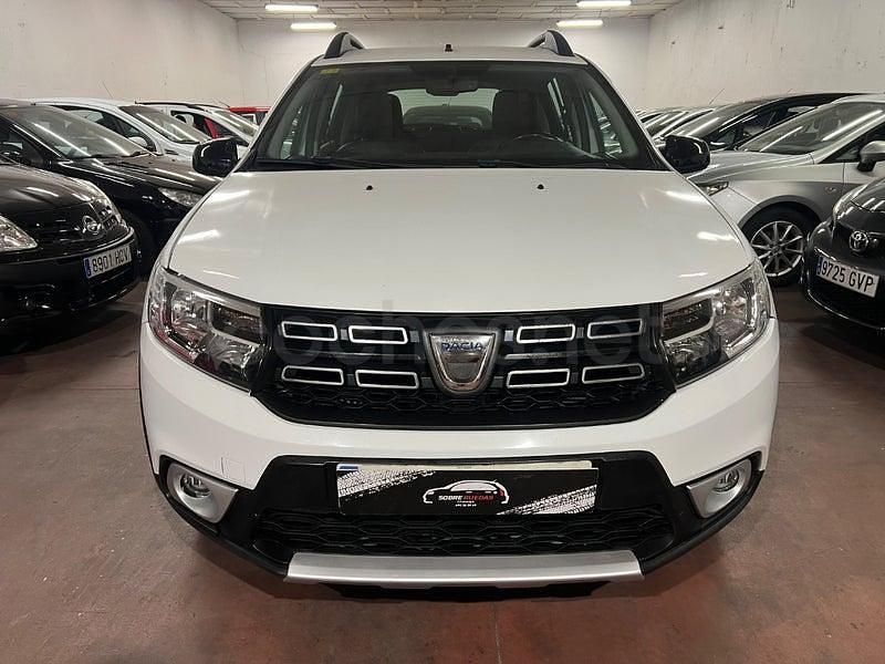 Begagnad Dacia Sandero Lauréate 90 HK (66 kW) 2018 Vit Sedan