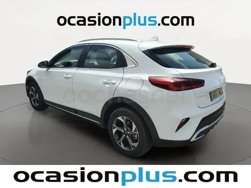 Usado Kia XCeed 100 CV (73 kW) 2025 Blanco SUV