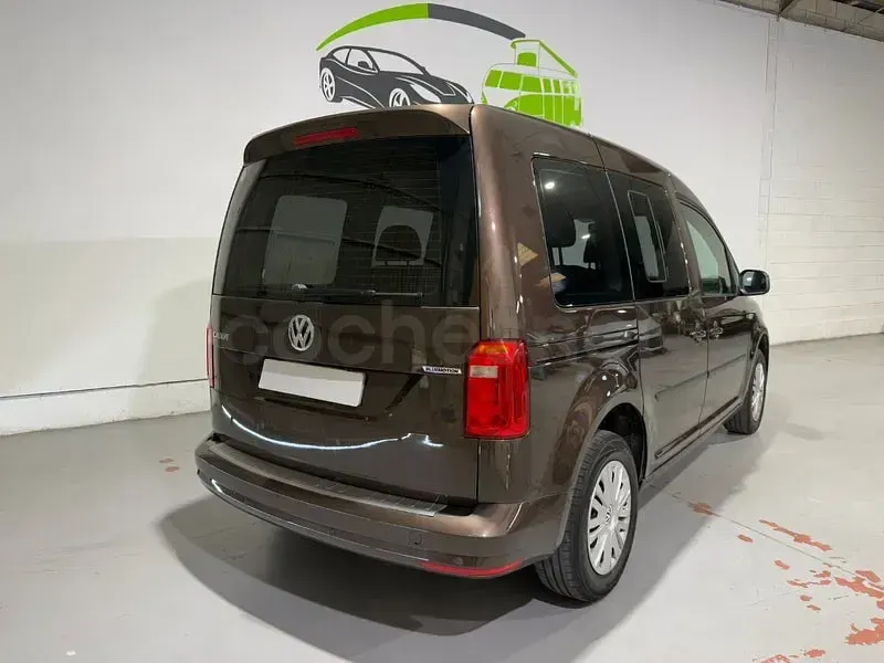 Usado VW Caddy Edition 102 CV (75 kW) 2018 Marrón Monovolumen