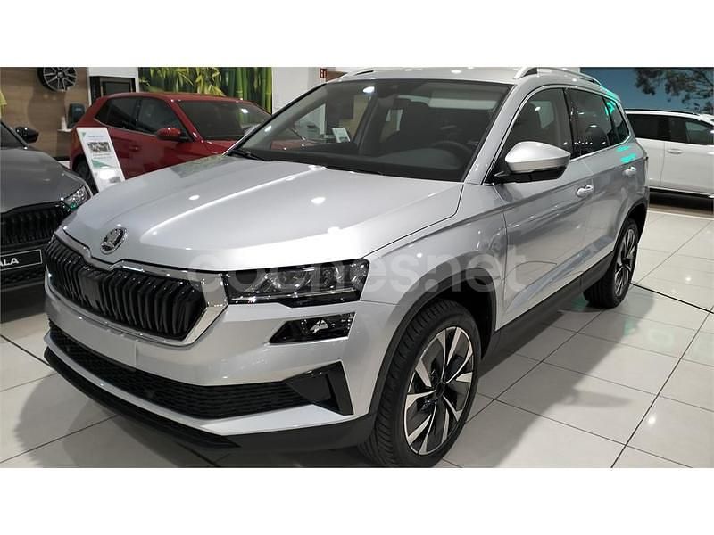 Nuevo Skoda Karoq 150 CV (110 kW) 2025 Gris / plata SUV