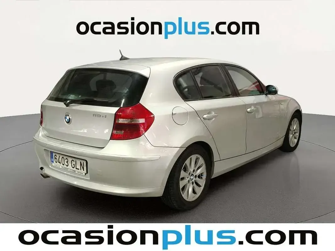 Usado BMW 118 143 CV (105 kW) 2009 Plateado Utilitario