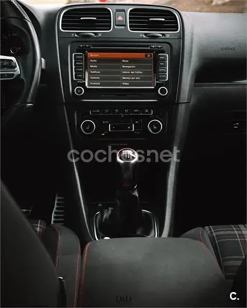 Usado VW Golf VI GTI 210 CV (154 kW) 2011 Gris / plata Berlina