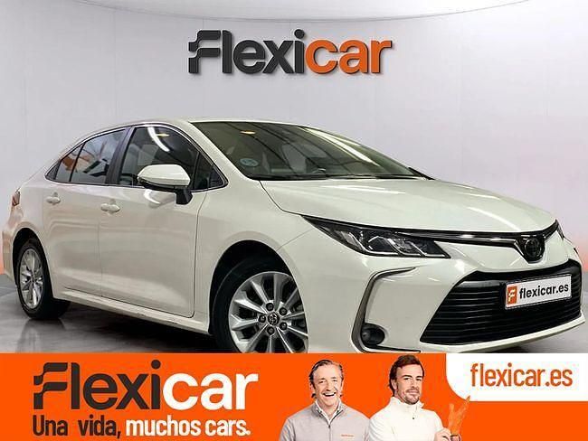 Usado Toyota Corolla Sol 110 CV (80 kW) 2023 Blanco Berlina