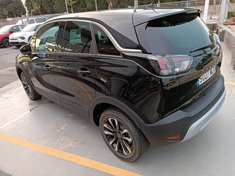 Usado Opel Crossland Elegance 110 CV (80 kW) 2023 Negro SUV
