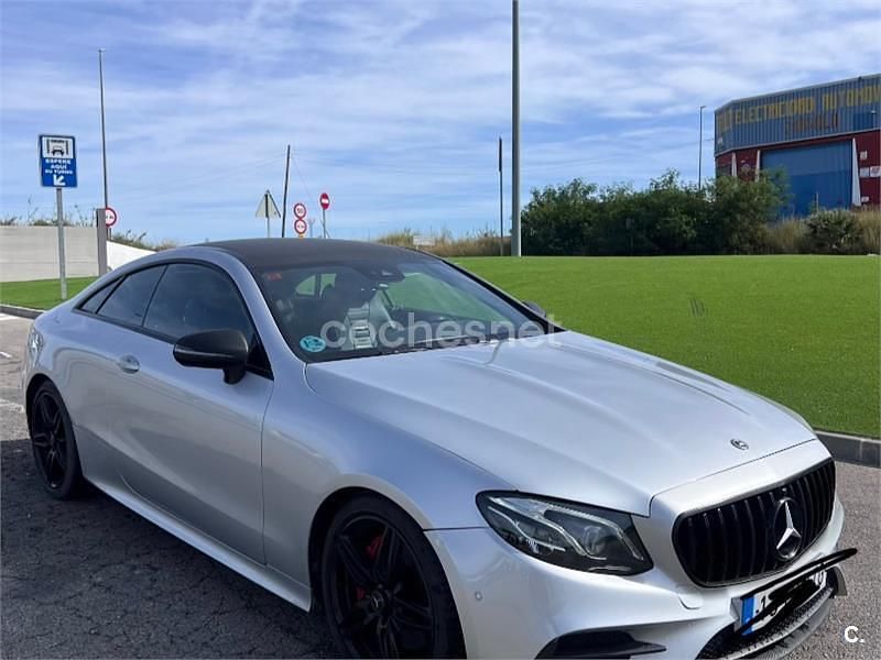Usado Mercedes E220 194 CV (142 kW) 2019 Gris / plata Coupe