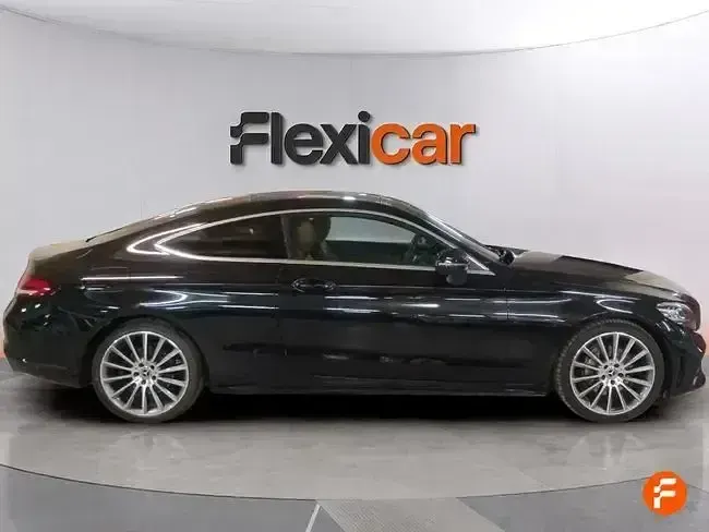 Usado Mercedes C180 156 CV (114 kW) 2021 Negro Coupe