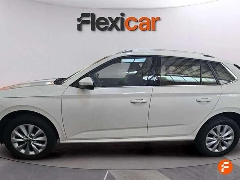 Usado Skoda Kamiq Ambition 110 CV (80 kW) 2021 Blanco SUV