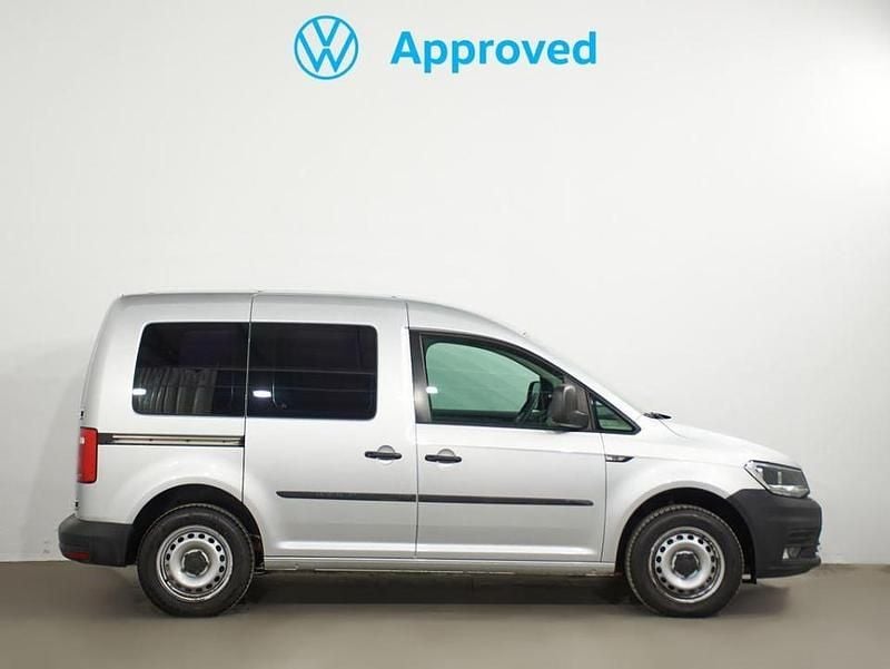 Usado VW Caddy 102 CV (75 kW) 2020 Plata réflex metalizado Monovolumen