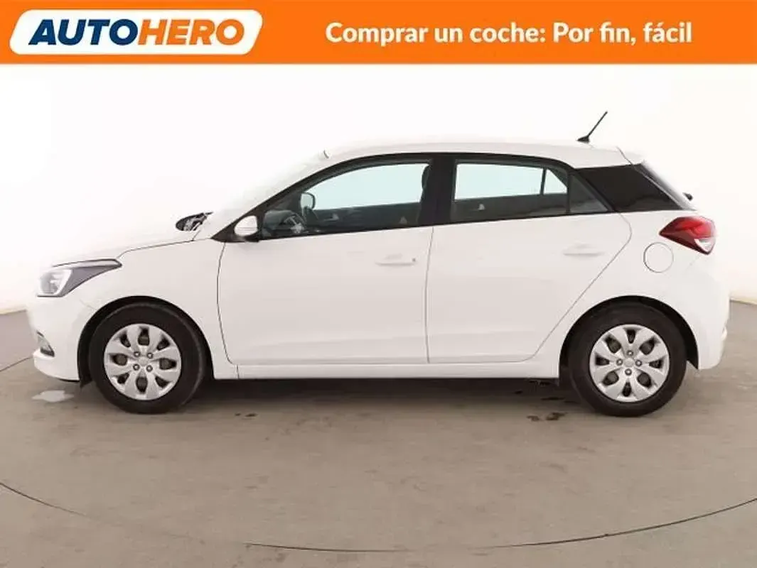 Usado Hyundai i20 84 CV (61 kW) 2016 Blanco Utilitario
