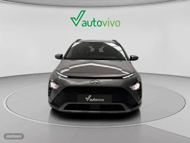 Usado Hyundai Bayon 100 CV (73 kW) 2022 Marrón SUV