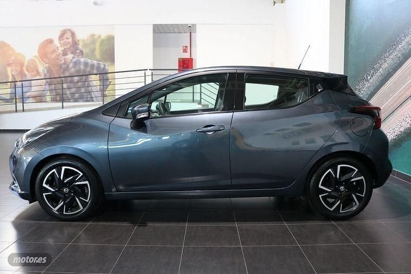 Usado Nissan Micra Acenta 92 CV (67 kW) 2022 Gris / plata Berlina