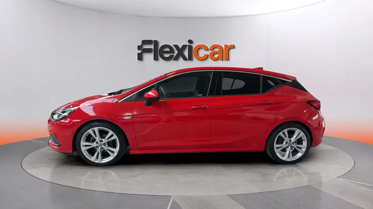 Usado Opel Astra S 150 CV (110 kW) 2018 Rojo Berlina