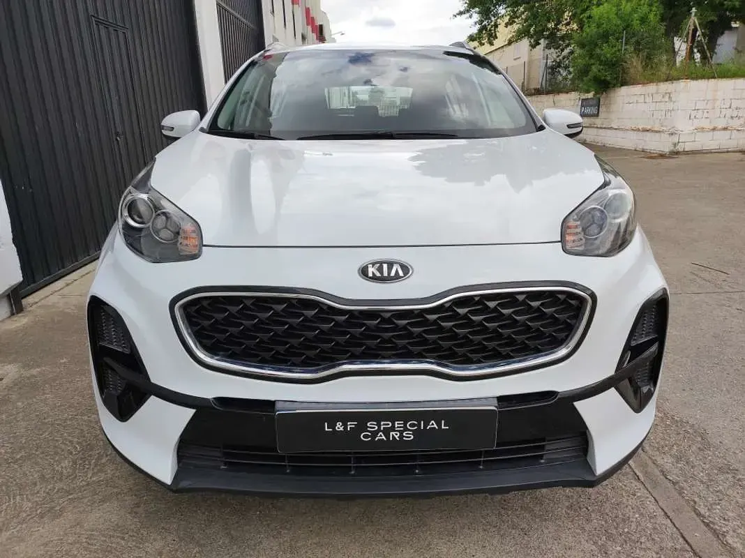 Usado Kia Sportage Plus 132 CV (97 kW) 2019 Blanco SUV