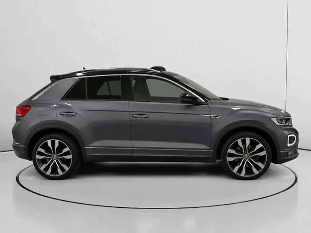 Usado VW T-Roc Sport 150 CV (110 kW) 2022 Gris SUV