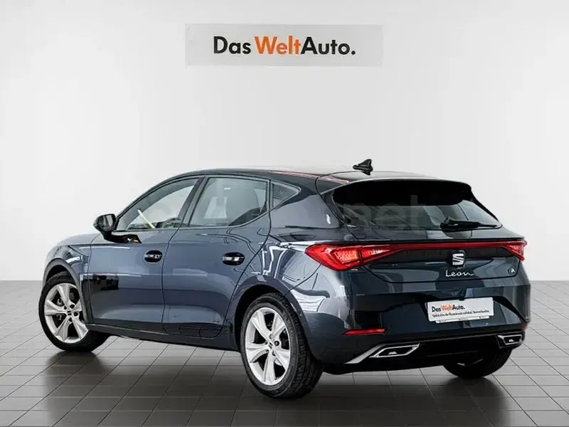 Usado Seat Leon FR 130 CV (95 kW) 2022 Azul Berlina