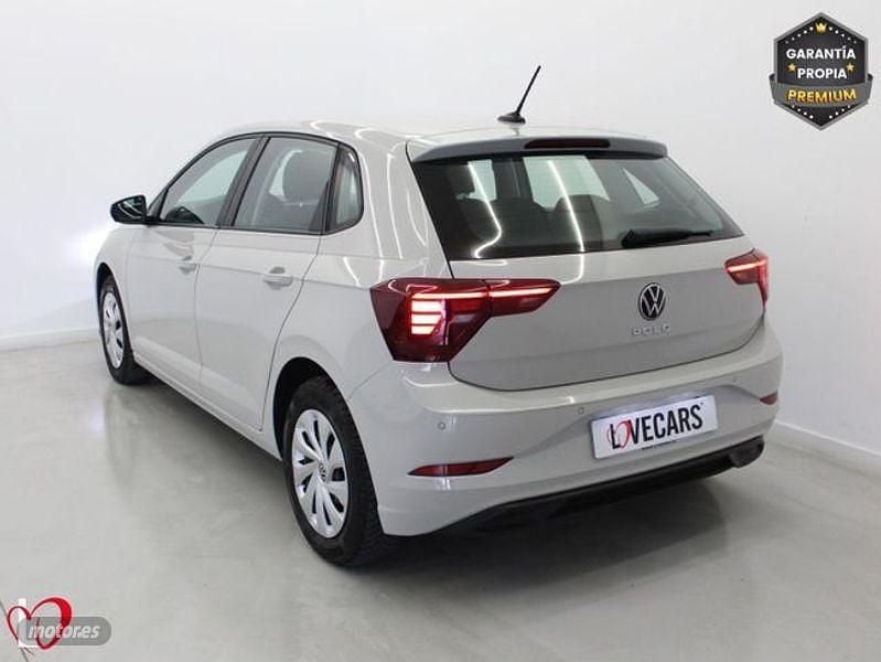 Usado VW Polo 95 CV (69 kW) 2022 Gris Berlina