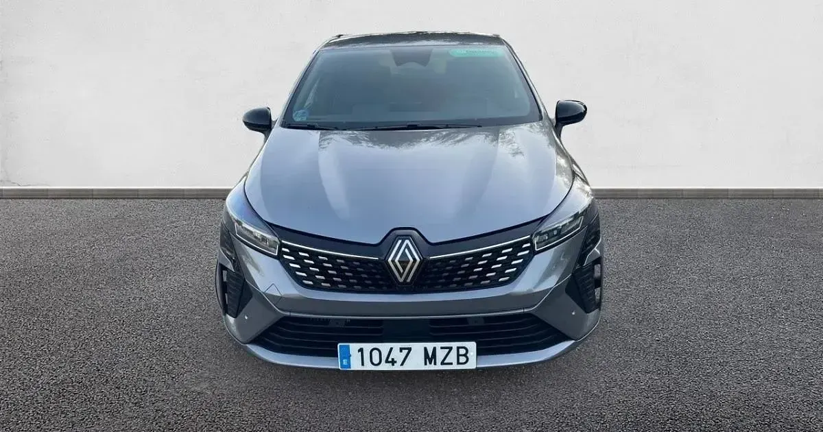 Usado Renault Clio Techno 100 CV (73 kW) 2025 Utilitario