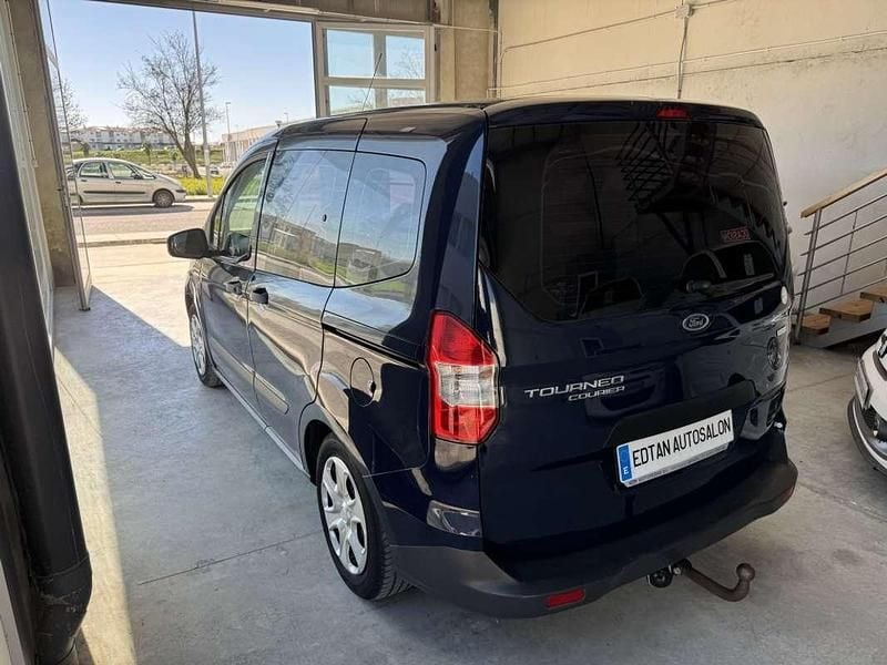 Usado Ford Tourneo Connect Titanium 101 CV (74 kW) 2017 Azul Monovolumen
