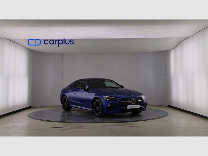 Usado Mercedes CLE220 197 CV (144 kW) 2025 Azul espectra (metalizado) Coupe
