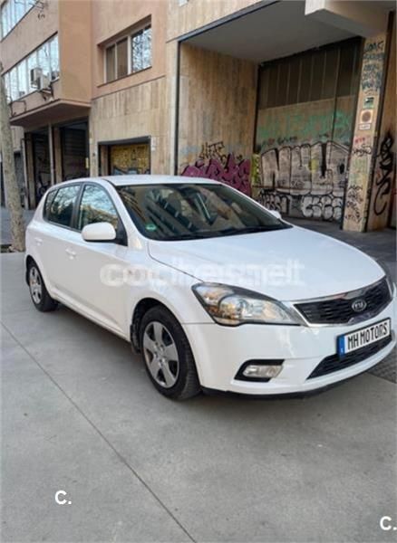 Blanco Usado 2010 Kia Ceed Berlina | 5600 € (Super precio) - Imagen 1/3