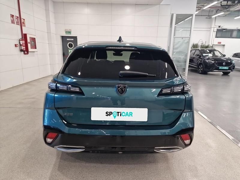 Usado Peugeot 308 SW Allure 131 CV (96 kW) 2023 Verde Familiar
