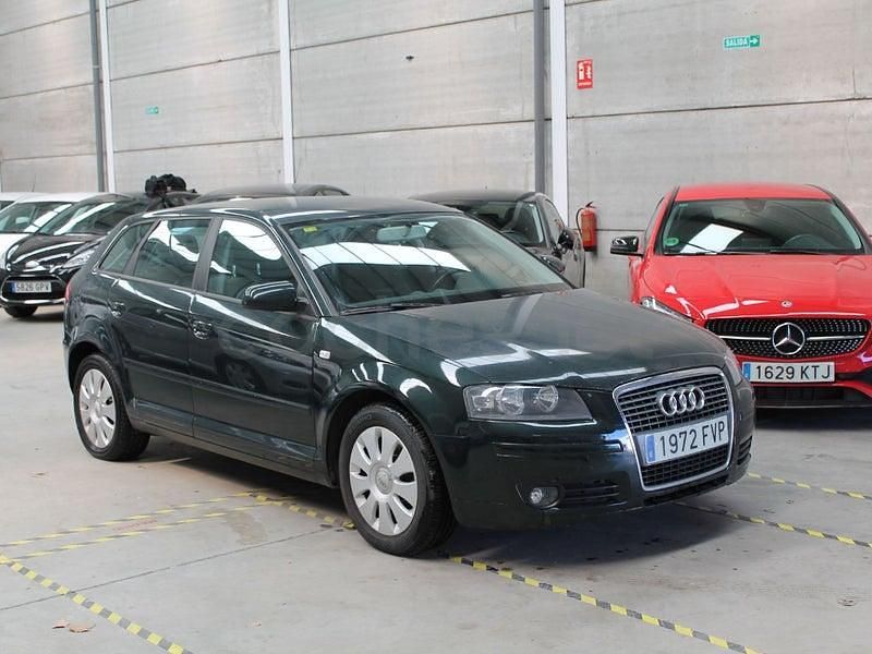 Usado Audi A3 Attraction 102 CV (75 kW) 2007 Verde Utilitario