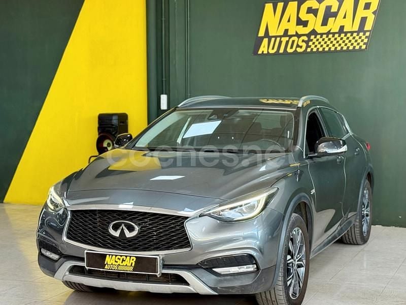 Usado Infiniti QX30 Premium 170 CV (125 kW) 2017 Gris / plata SUV