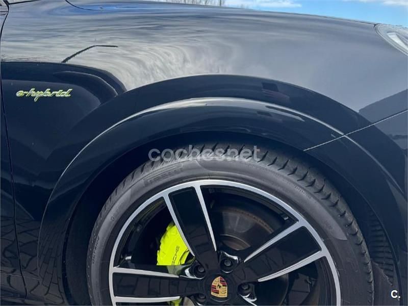Usado Porsche Cayenne 462 CV (339 kW) 2022 Negro SUV
