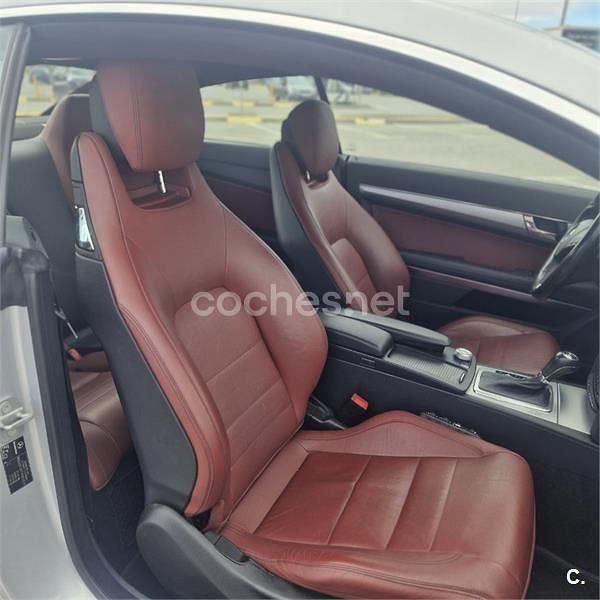 Usado Mercedes E350 Elegance 292 CV (214 kW) 2009 Gris / plata Coupe