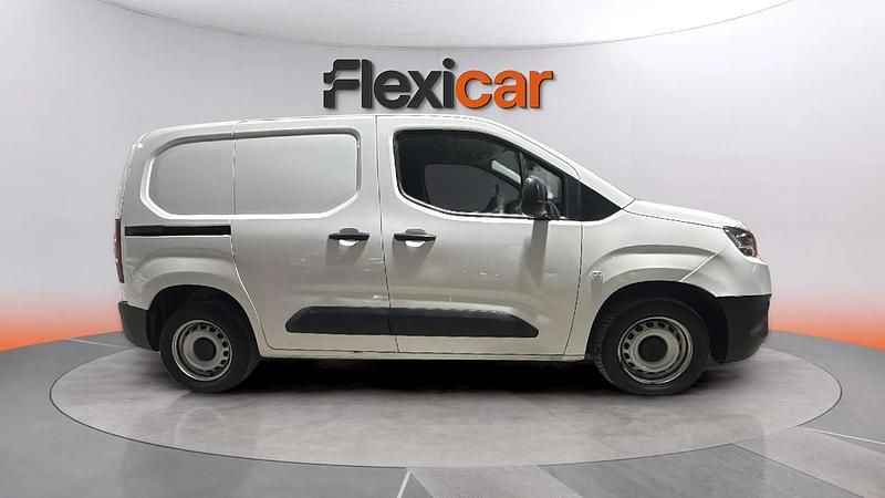 Usado Toyota Proace City City 102 CV (75 kW) 2021 Blanco Monovolumen