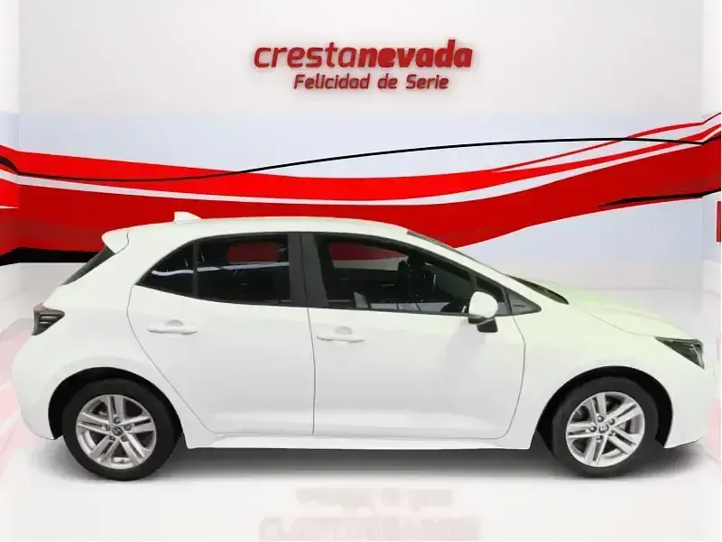 Usado Toyota Corolla Active 125 CV (91 kW) 2022 Rojo