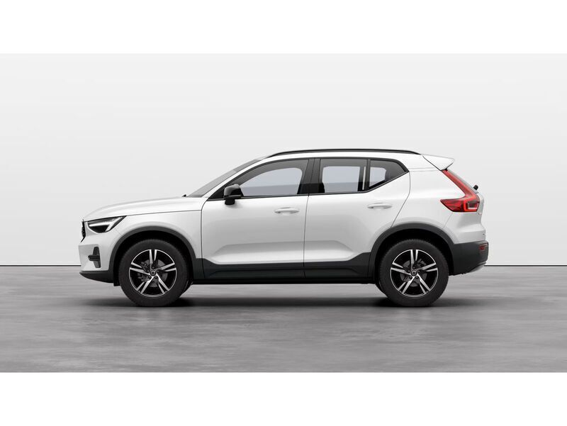 Usado Volvo XC40 Plus 163 CV (119 kW) 2024 Blanco SUV