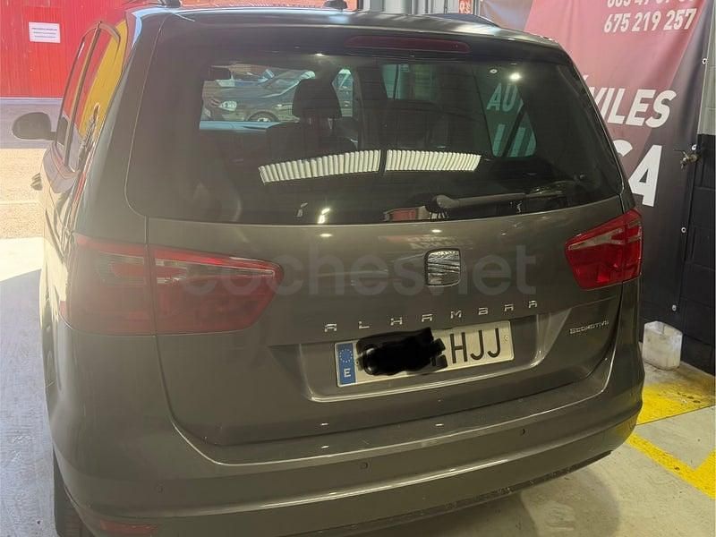 Usado Seat Alhambra Ecomotive 140 CV (102 kW) 2012 Beige Monovolumen