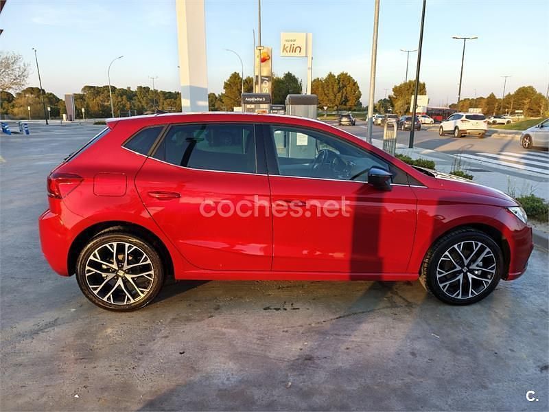 Usado Seat Ibiza 115 CV (84 kW) 2025 Rojo Utilitario