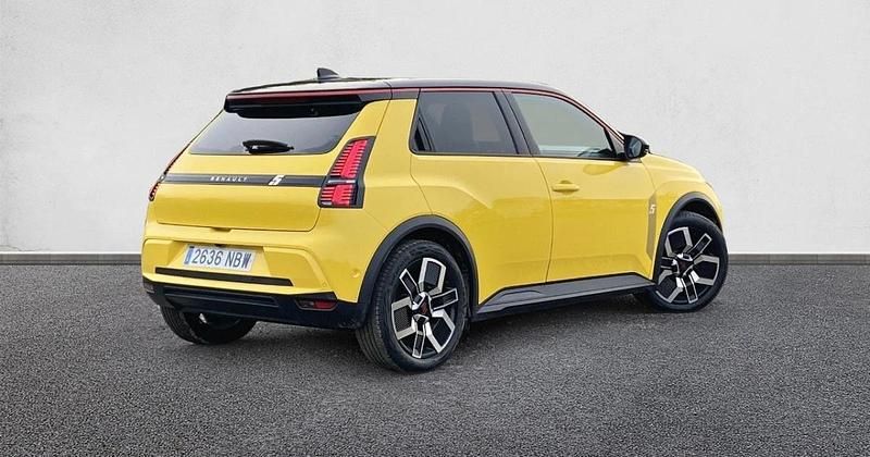 Ny Renault 5 E-Tech Techno 89 kW (122 HK) 2025