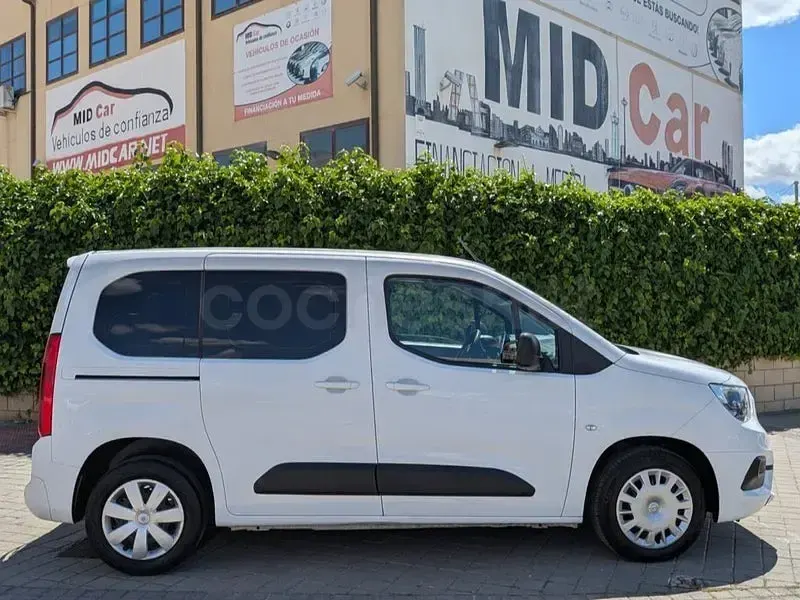 Usado Opel Combo Life Edition+ 102 CV (75 kW) 2021 Blanco Monovolumen