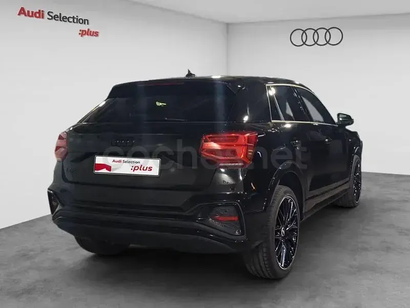 Usado Audi Q2 Ambiente 150 CV (110 kW) 2025 Negro SUV