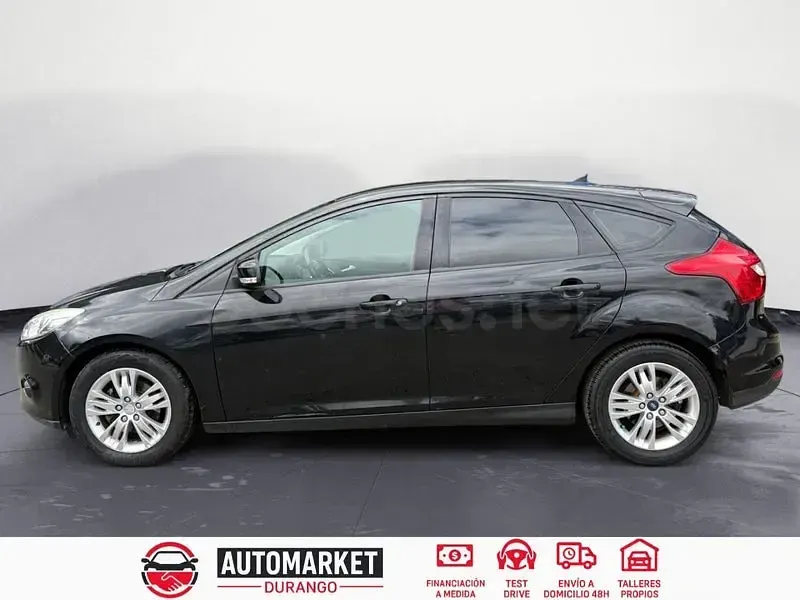 Usado Ford Focus 125 CV (91 kW) 2013 Negro Berlina
