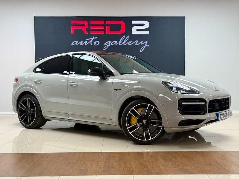 Usado Porsche Cayenne Turbo S 680 CV (500 kW) 2019 Gris / plata SUV