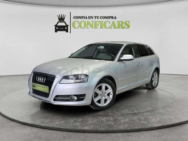 Usado Audi A3 Ambition 105 CV (77 kW) 2012 Gris / plata Utilitario