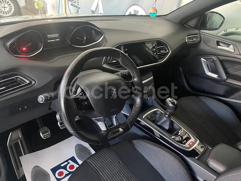 Usado Peugeot 308 Active 130 CV (95 kW) 2021 Blanco Berlina