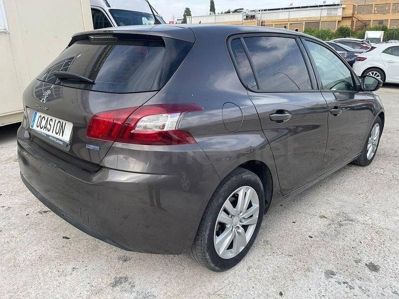 Usado Peugeot 308 Allure 120 CV (88 kW) 2015 Negro Berlina