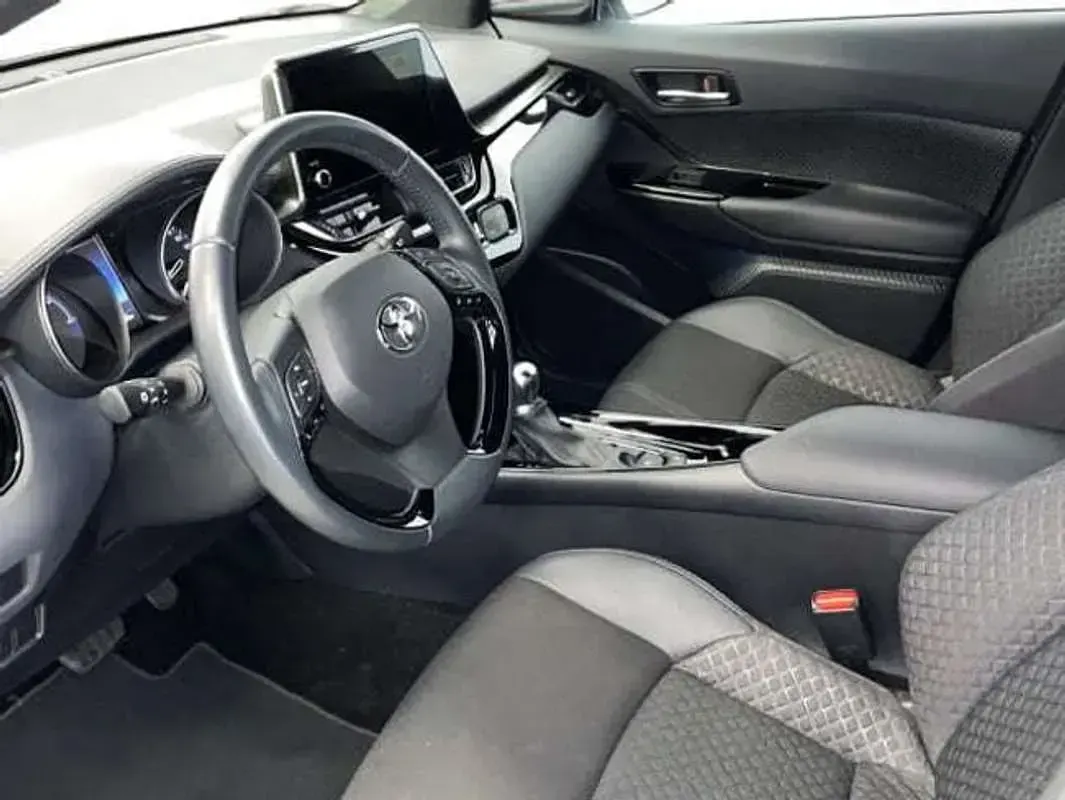 Usado Toyota C-HR Advance 184 CV (135 kW) 2023 Blanco SUV